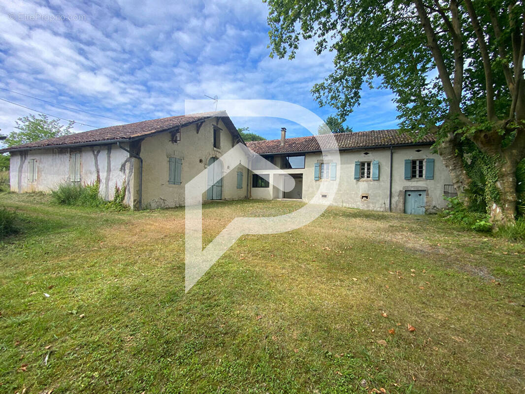 Maison à POUILLON
