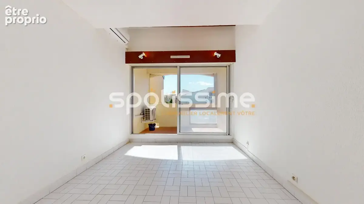 Studio avec balcon, exposition sud-ouest et parking privatif  Cap d'Agde, Centre-Port - photo 13