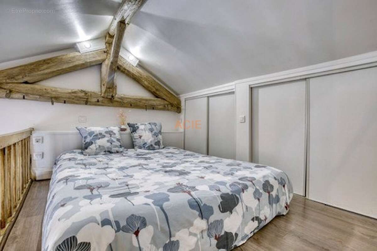 Appartement à LA CHAPELLE-EN-SERVAL