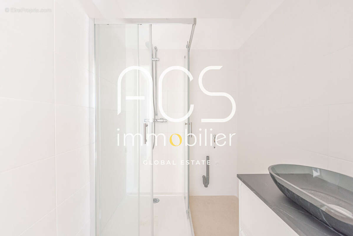 Appartement à CHATEAUNEUF-LES-MARTIGUES