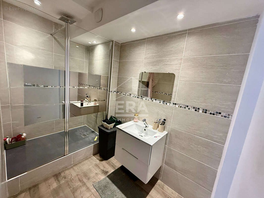 Appartement à SEPTEMES-LES-VALLONS