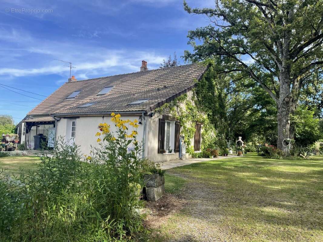 Maison à INEUIL