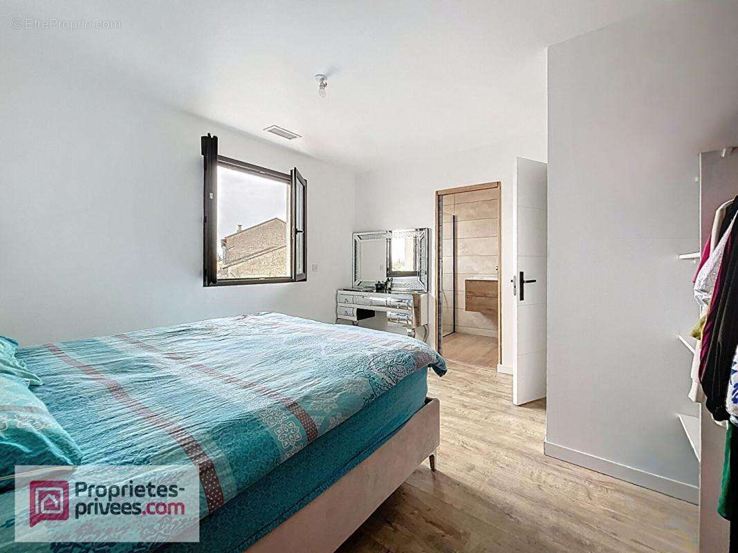 Maison à SAINT-SULPICE