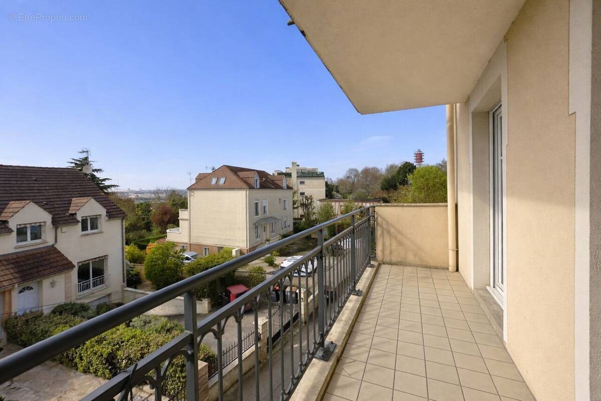 Appartement à SAINT-MAUR-DES-FOSSES