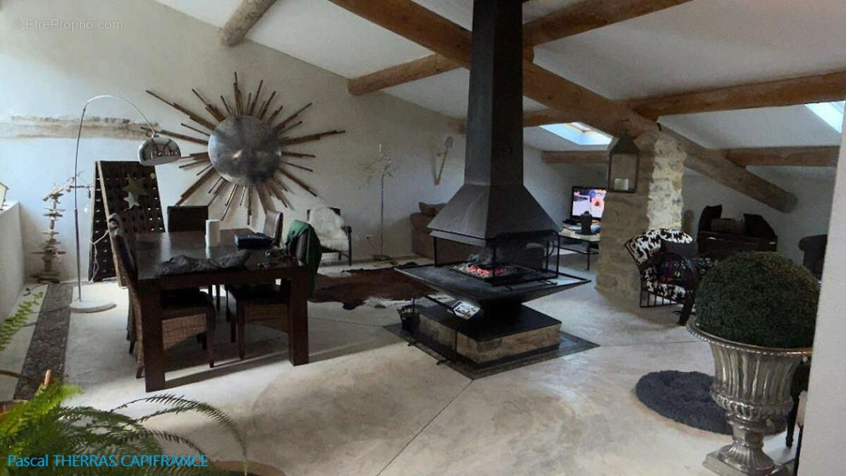 EXCLUSIVITÉ - à vendre ancienne bergerie restaurée- charme et sérénité au pied du Mont Ventoux - photo 8