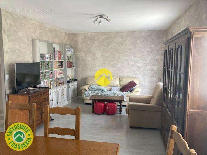 Maison à LES AIX-D'ANGILLON