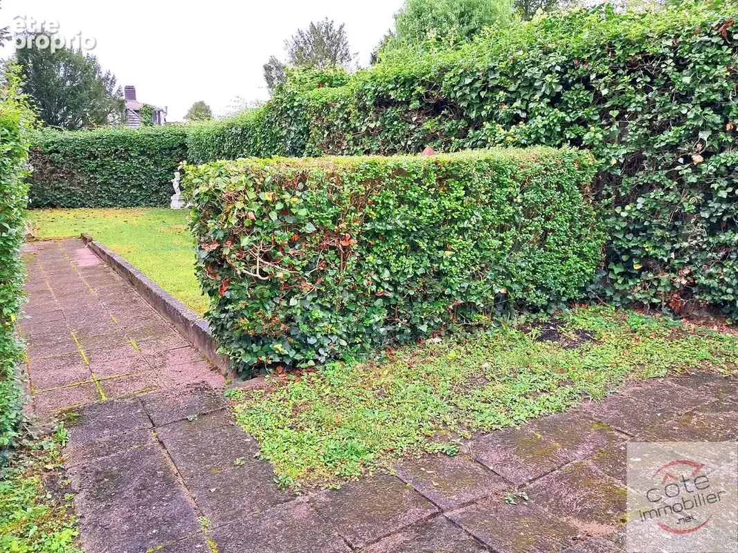 Appartement avec jardin privatif et garage. - photo 7