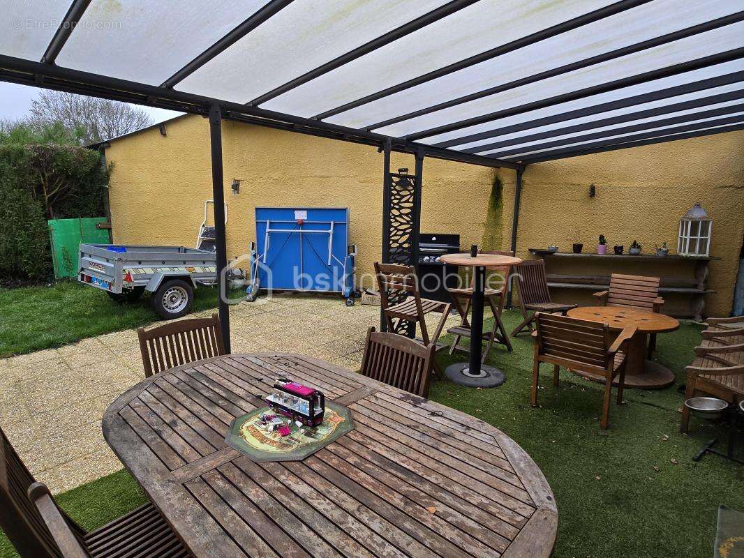 Maison à FEUQUIERES