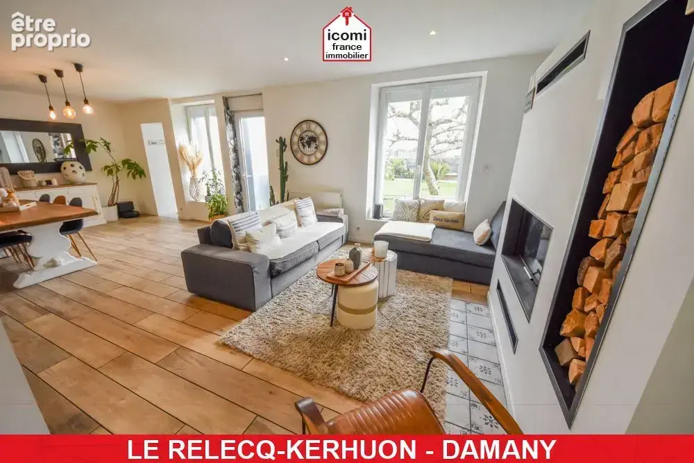 Maison à LE RELECQ-KERHUON