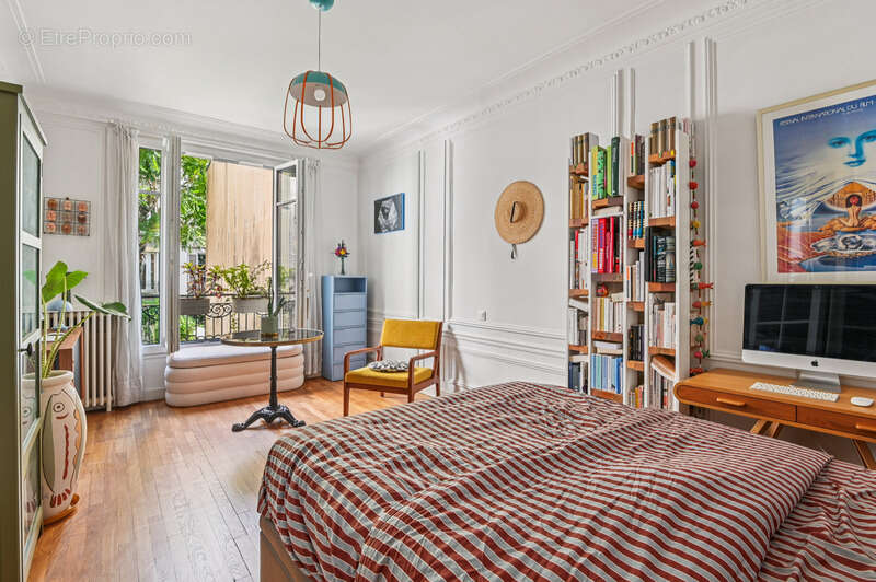 Appartement à PARIS-17E