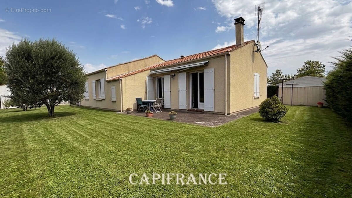 Maison à vendre 4 pièces PORT D'ENVAUX (17) - photo 11