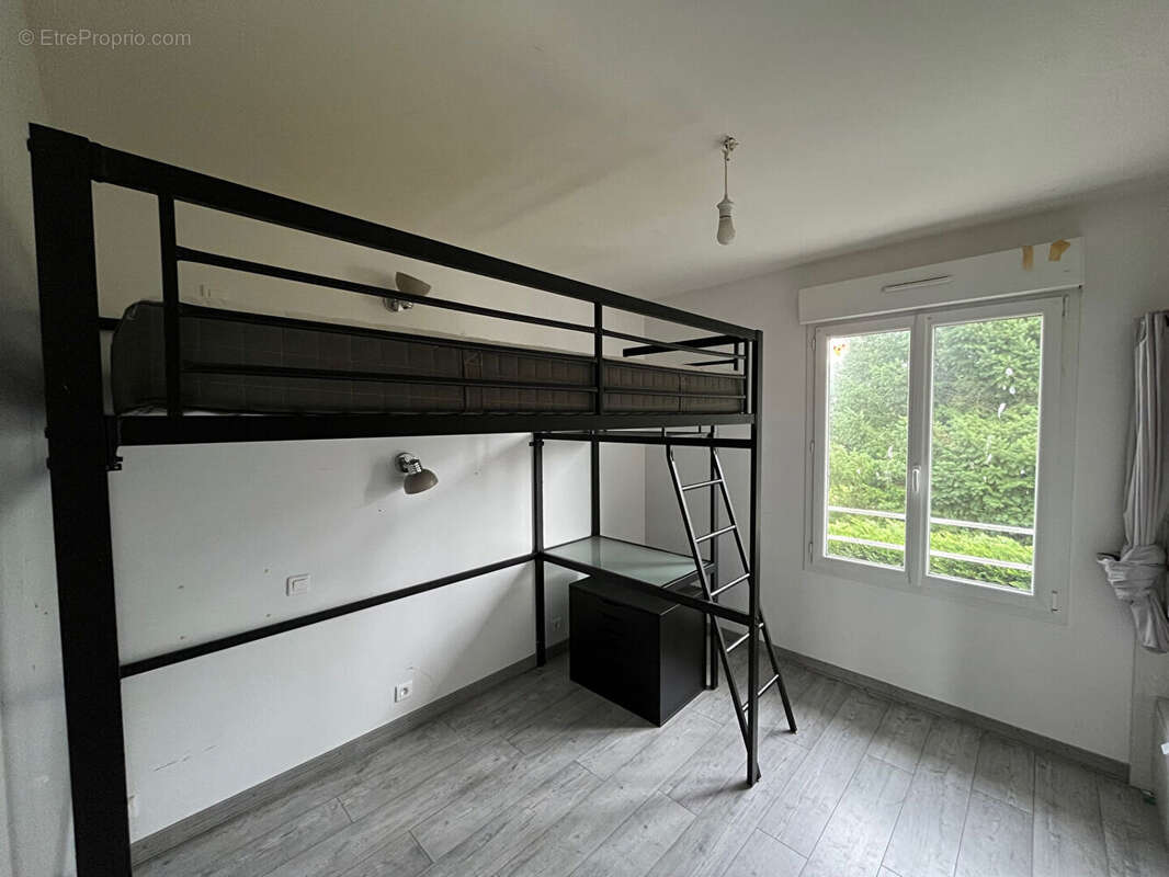 Maison à LA CHAPELLE-BASSE-MER