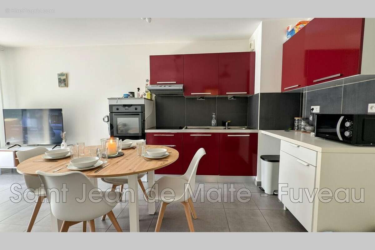 Appartement à ROUSSET