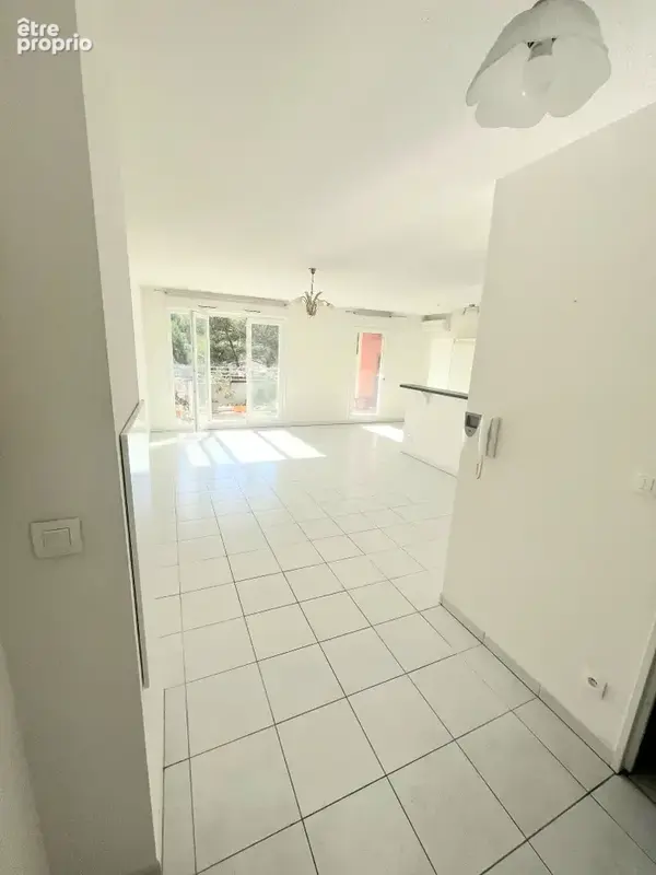 Appartement t3 de 69m2 avec terrasse - photo 2