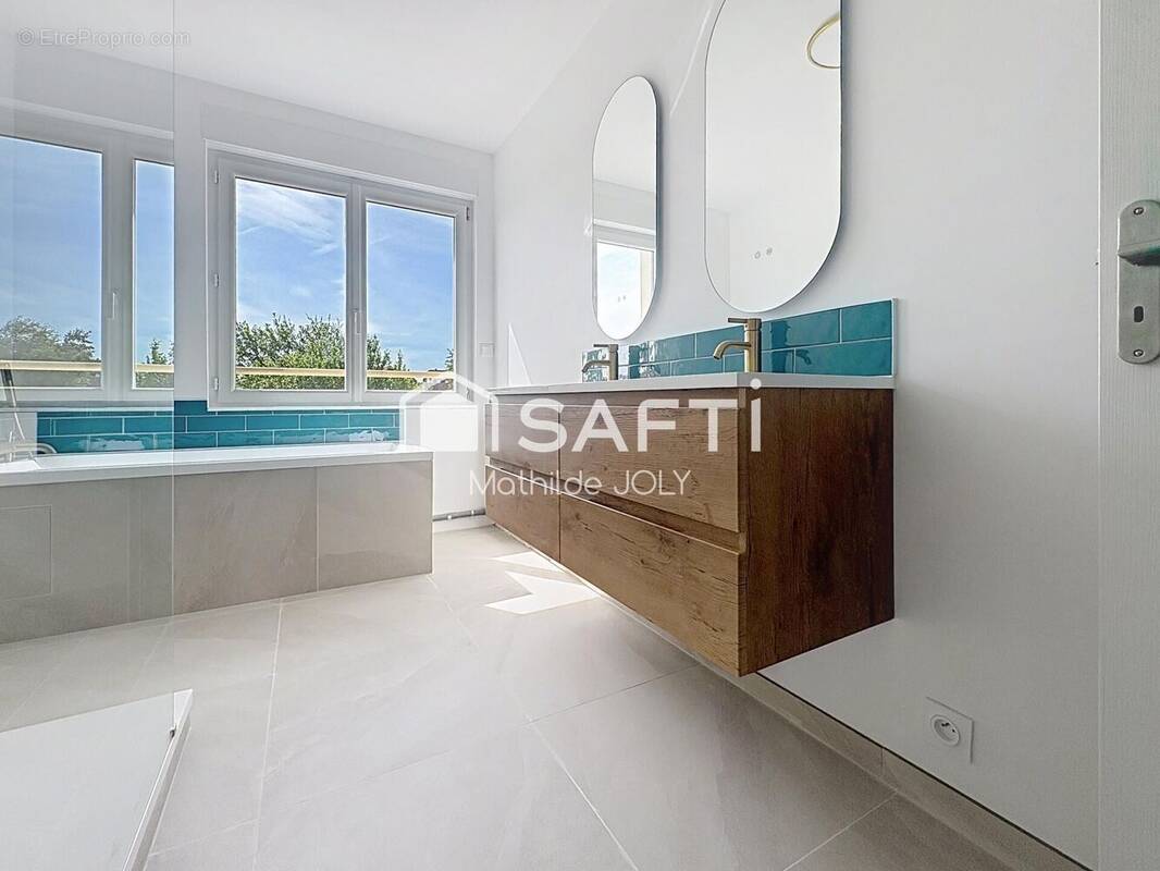 Photo 1 - Maison à LE PORTEL