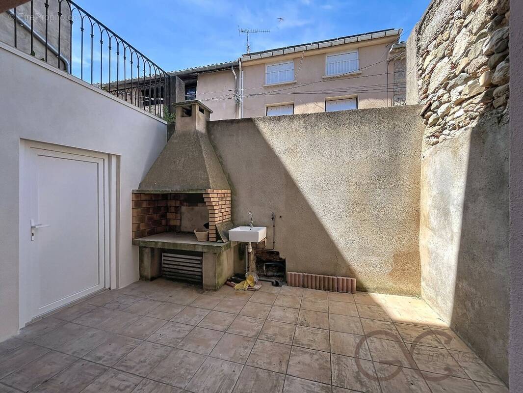 Maison à SAINT-CHINIAN