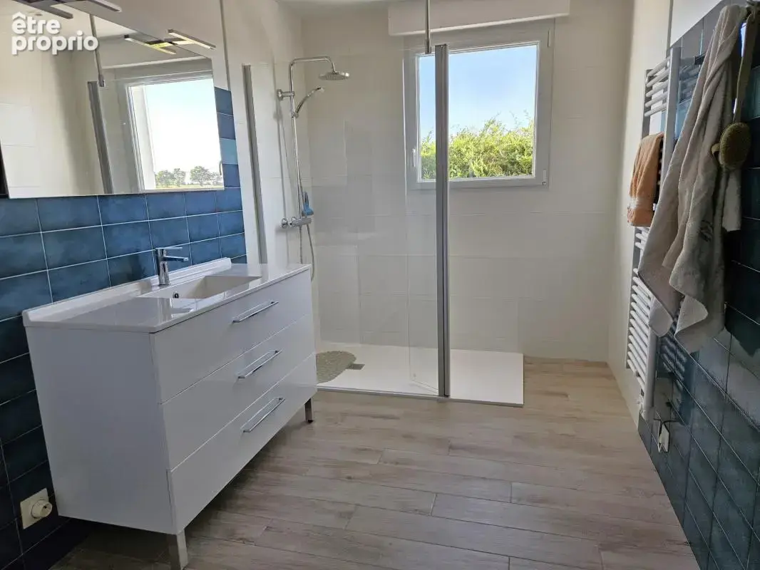 Grande maison familiale avec dépendances à Mésanger, au calm - photo 9