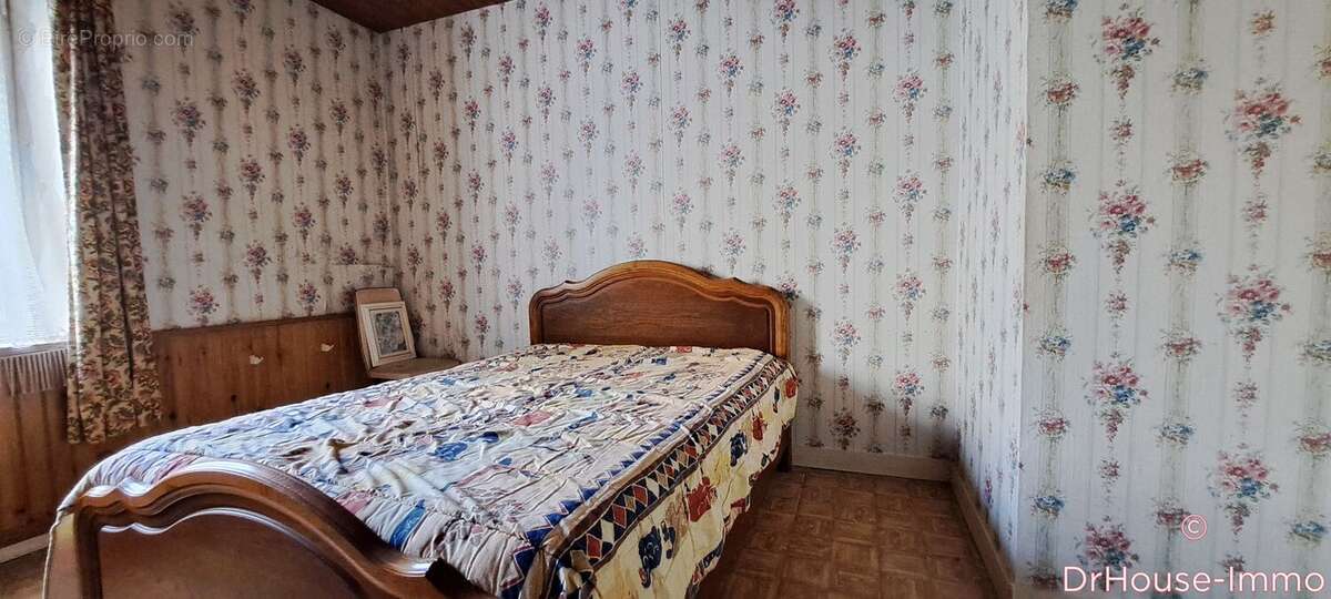 Maison à SAINT-MELOIR-DES-ONDES