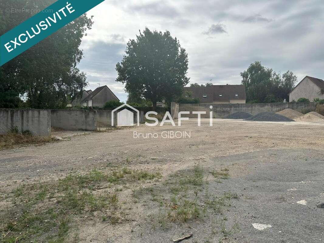 Photo 9 - Commerce à SULLY-SUR-LOIRE