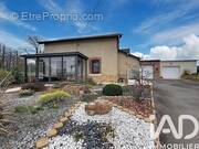 Photo 1 - Maison à SAINT-MEEN-LE-GRAND