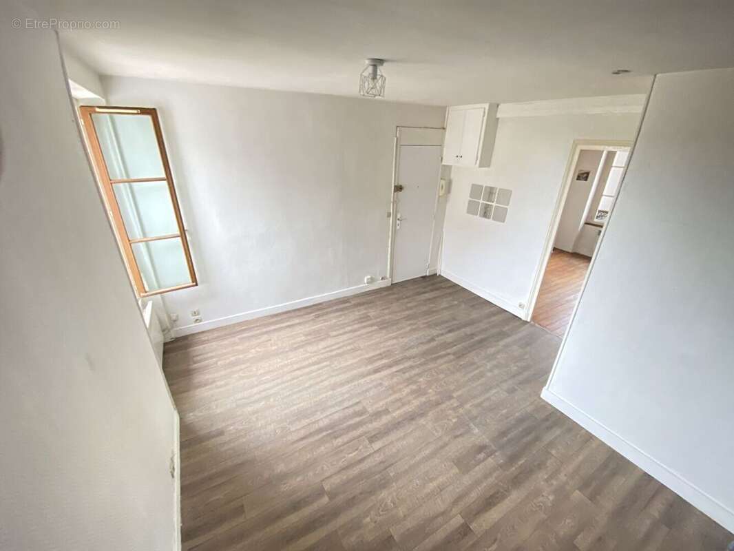 Appartement à NANTEUIL-LES-MEAUX