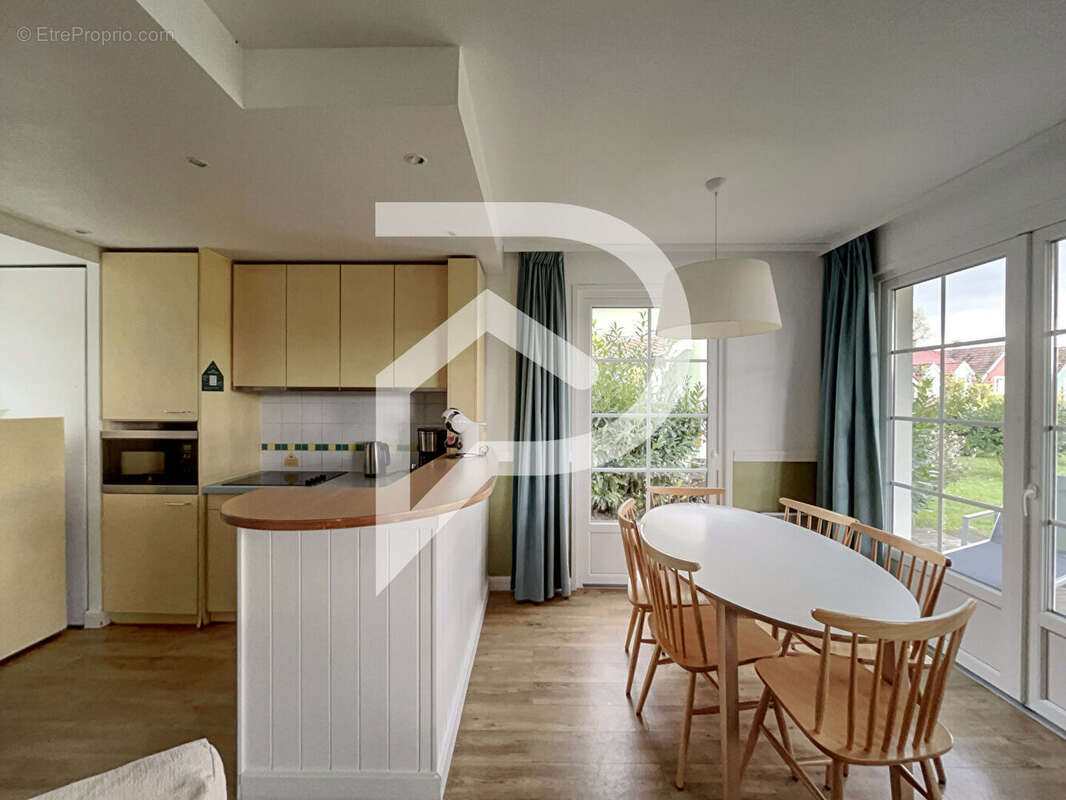 Maison à CHAMOUILLE