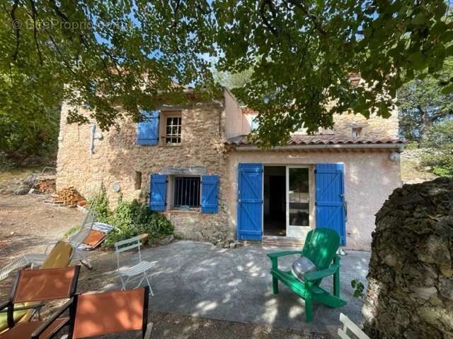 Maison à CHATEAUDOUBLE