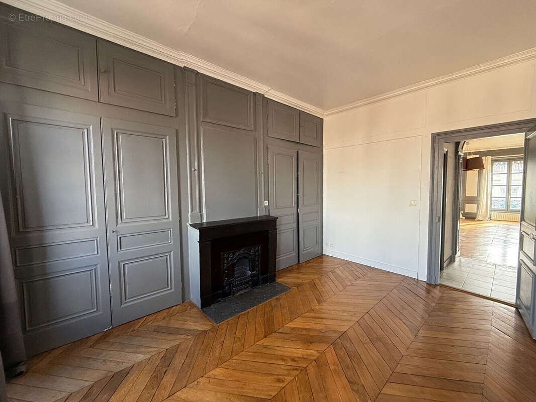 Appartement à LYON-6E