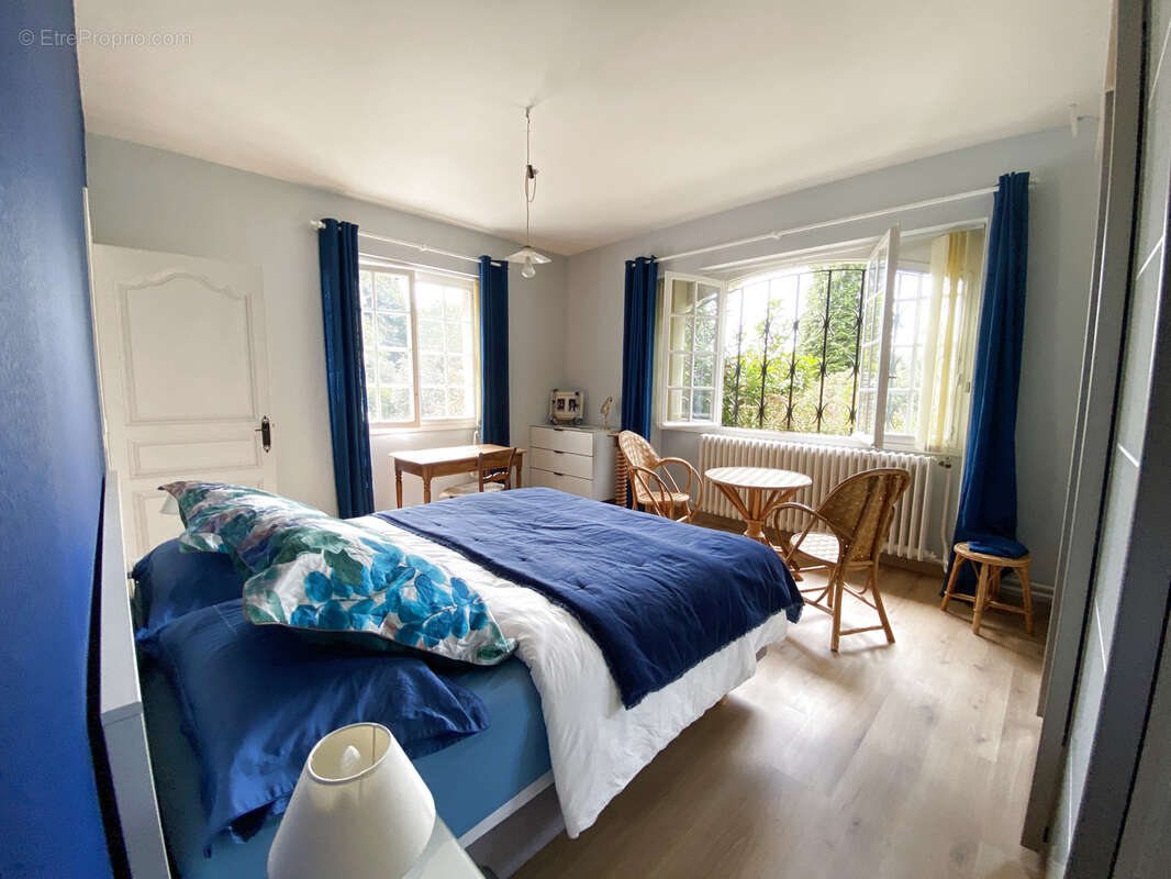 Maison à LATRONQUIERE