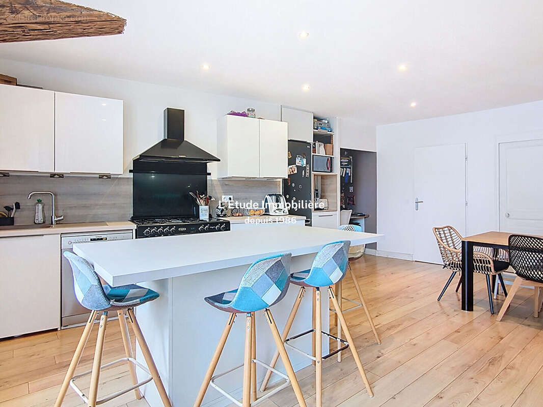 Appartement à FONTAINES-SUR-SAONE