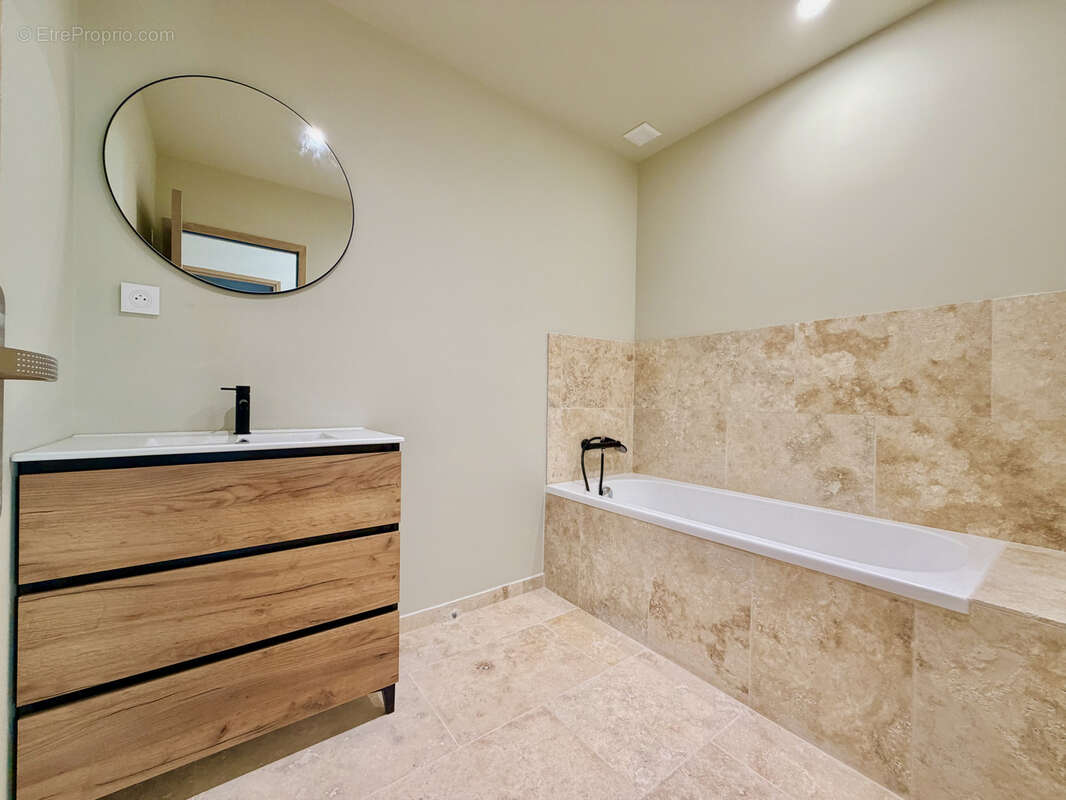 Appartement à QUINCIEUX