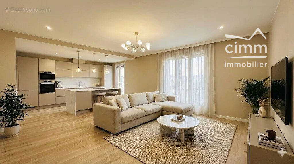 Appartement à L'ISLE-SUR-LA-SORGUE