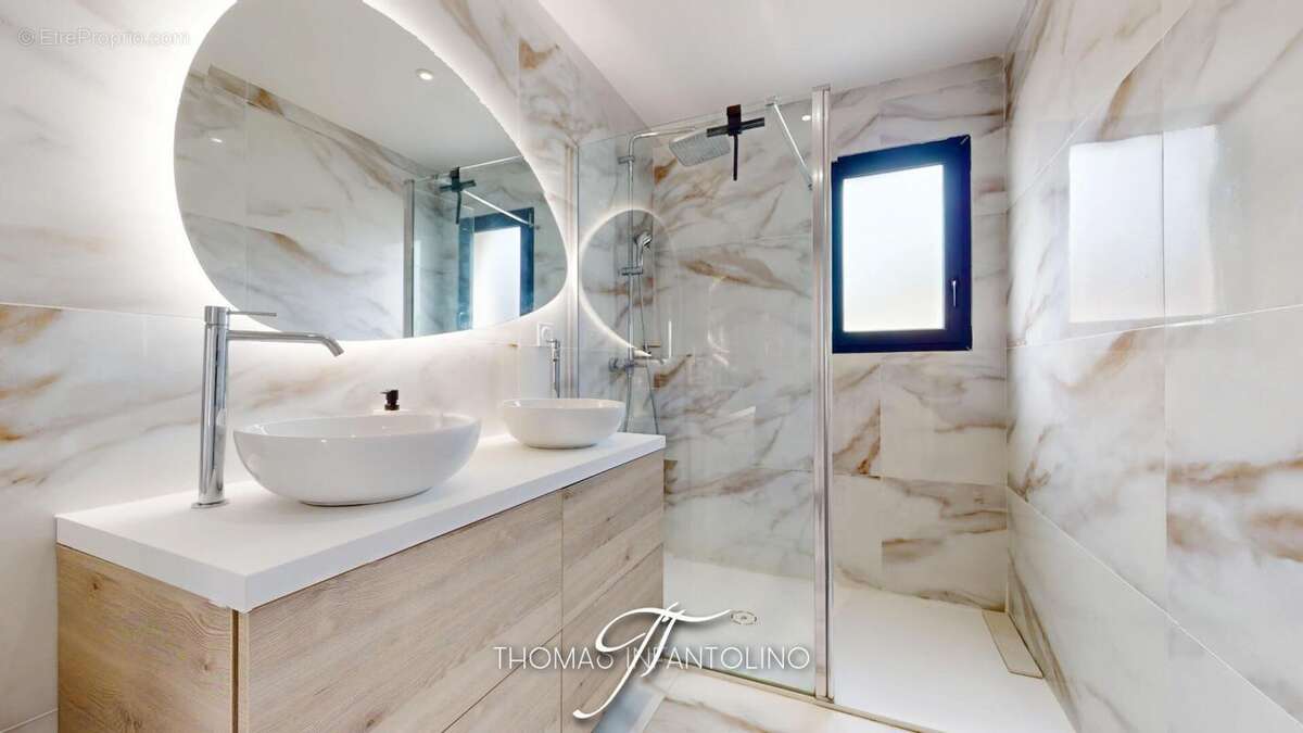 En exclusivite - plain pied - 3 chambres dont une suite parentale - climatisation gainable - garage - vue degagée - photo 17