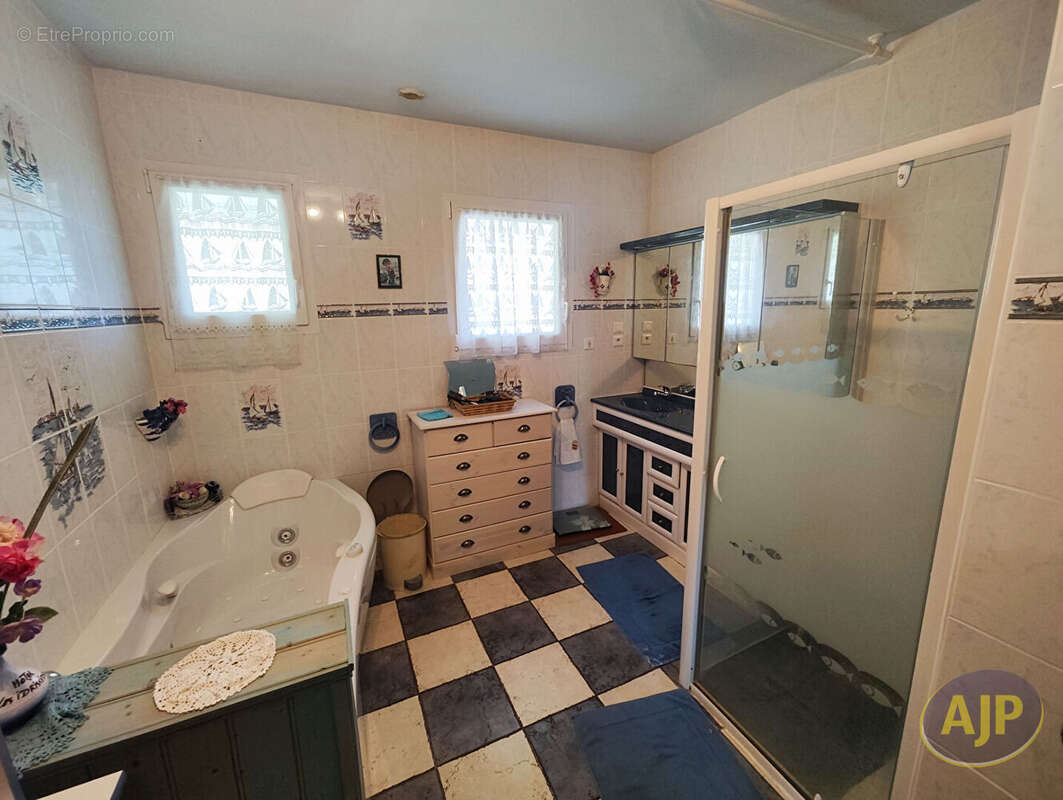 Maison à L&#039;AIGUILLON-SUR-MER