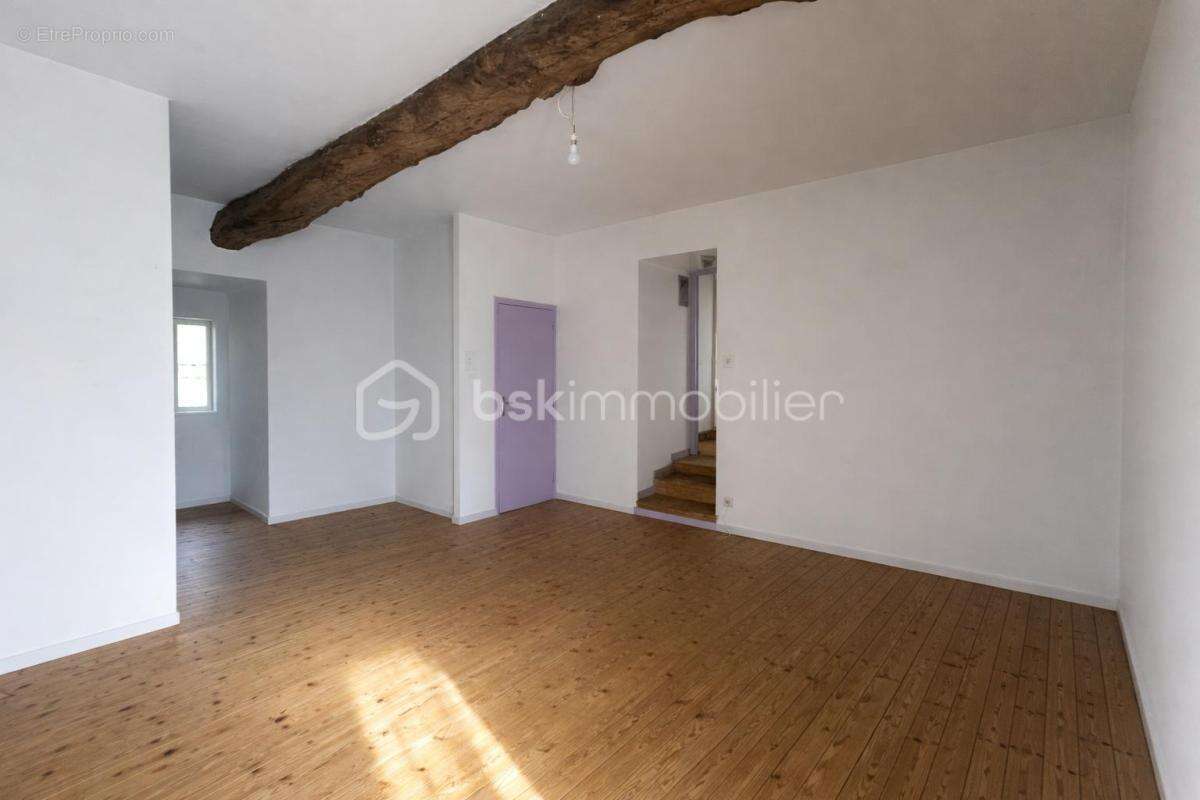 Maison à LA MEZIERE