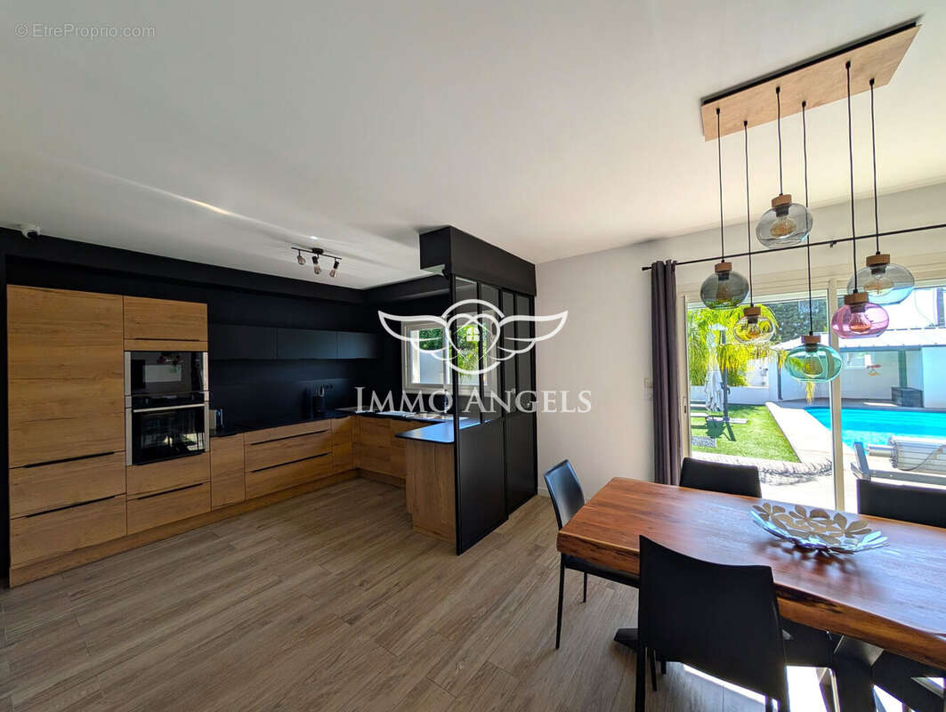 Maison 153 m² à Serignan  - photo 4