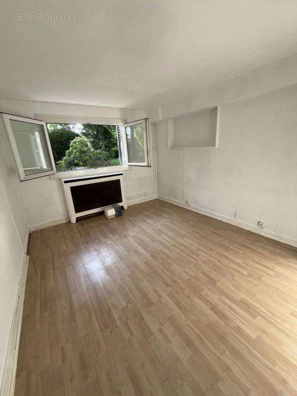 Maison à LA CELLE-SAINT-CLOUD