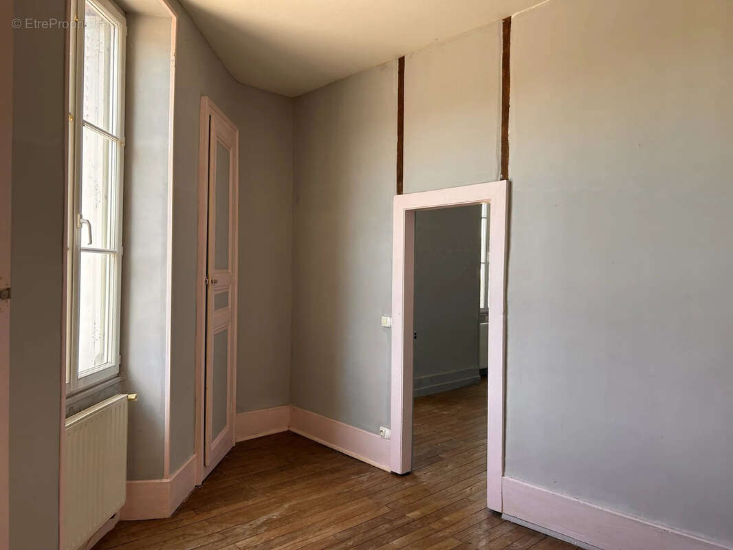 Maison à SAINT-GAULTIER