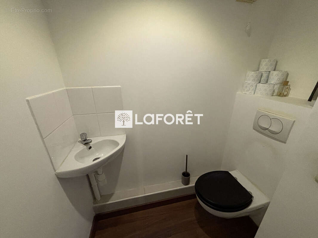 Appartement à SAINT-LAURENT-DU-VAR