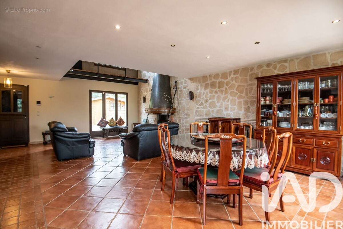 Photo 3 - Maison à TRIEL-SUR-SEINE