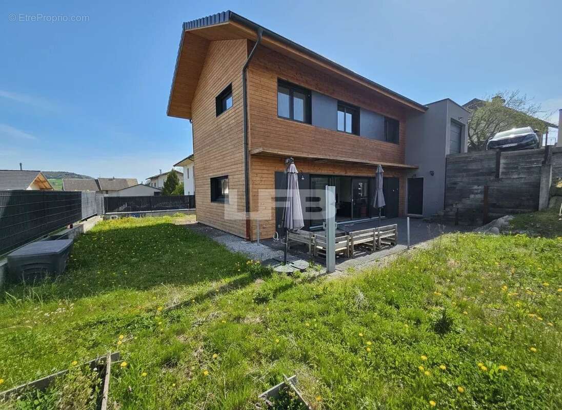 Maison à MENTHONNEX-SOUS-CLERMONT