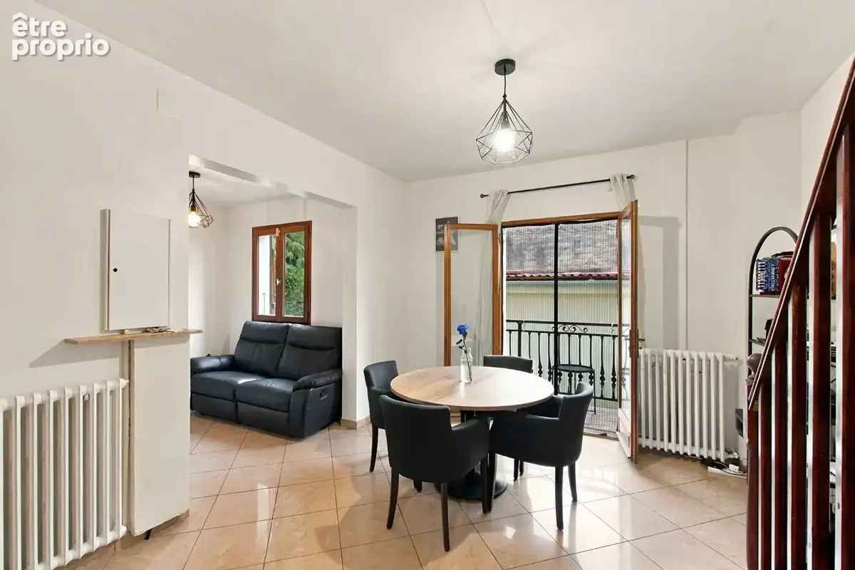 VITRY-SUR-SEINE _ Maison  7 pièces 112 m2 - photo 3