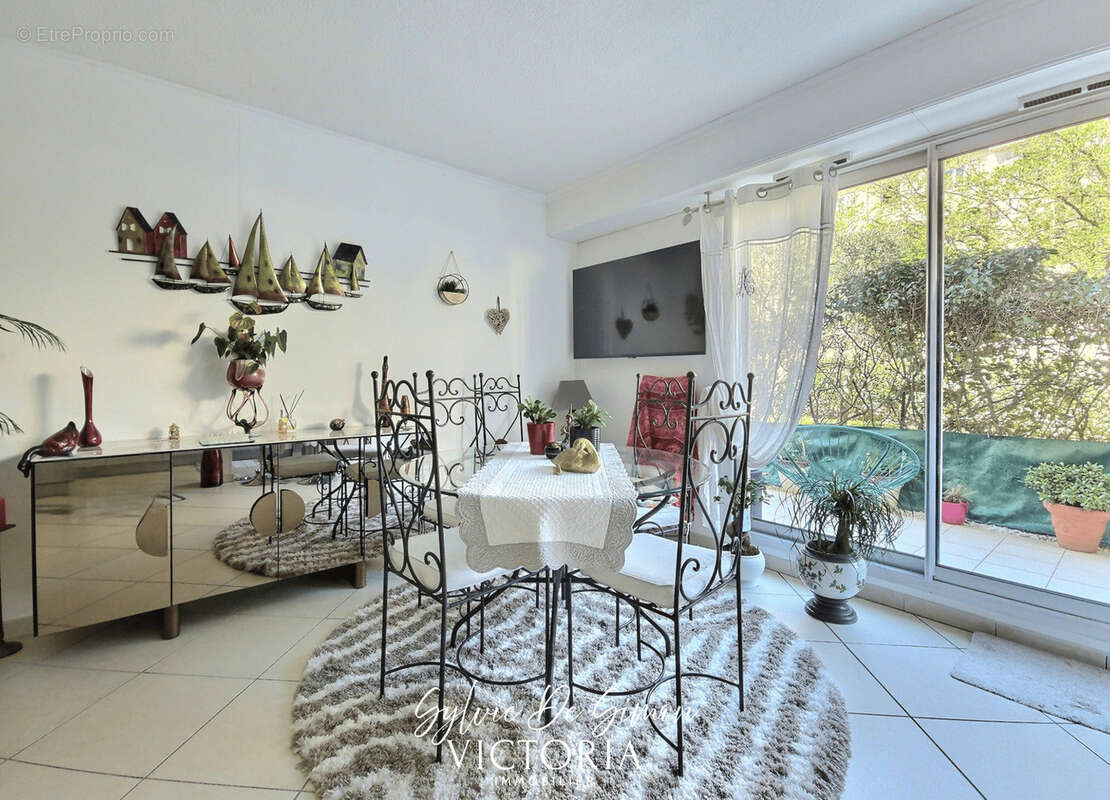 Appartement à HYERES