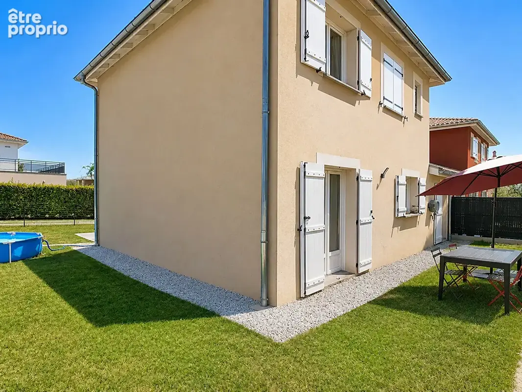 Maison - T5 - 98 m² - photo 1