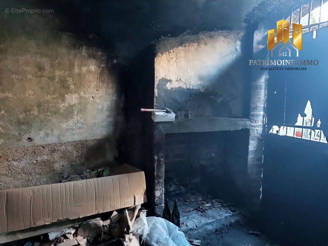 Terrain à SAINT-PIERRE-DU-LOROUER