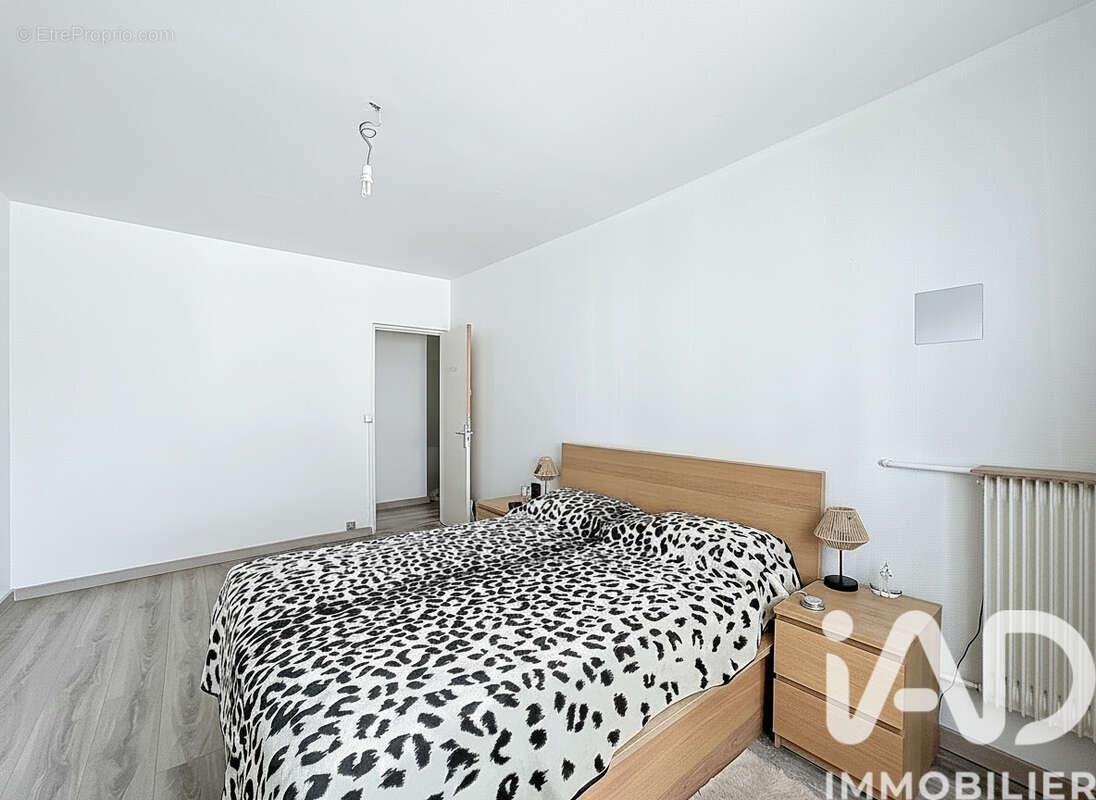 Photo 8 - Appartement à VILLENEUVE-LA-GARENNE