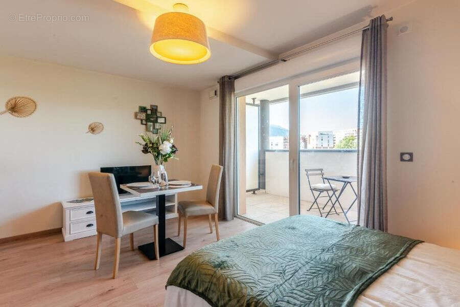 Appartement à QUINTAL