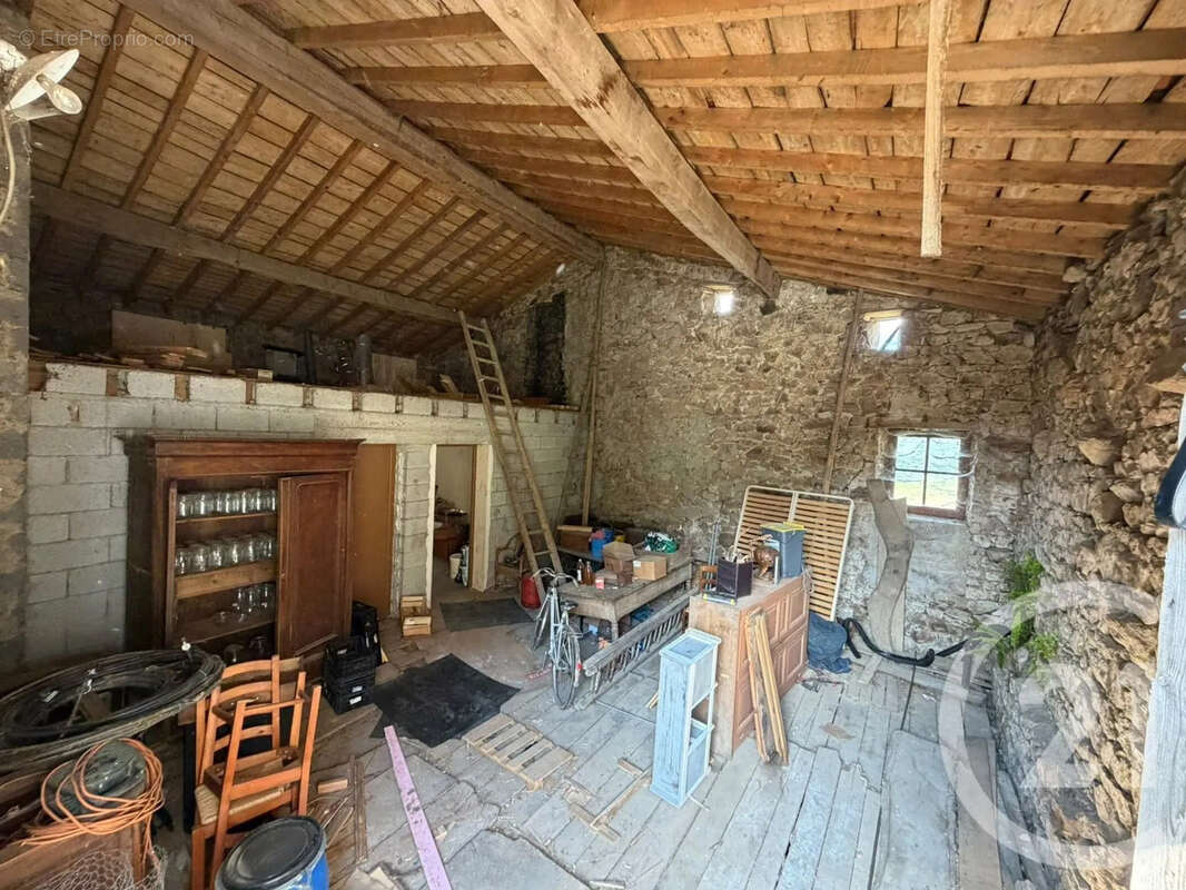 Maison 150 m² à Vocance  - photo 25
