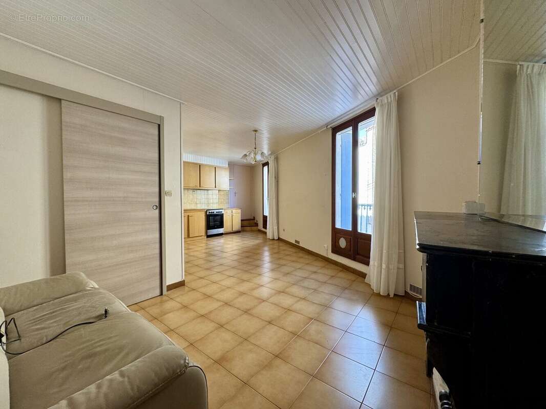 Maison à VILLEVEYRAC