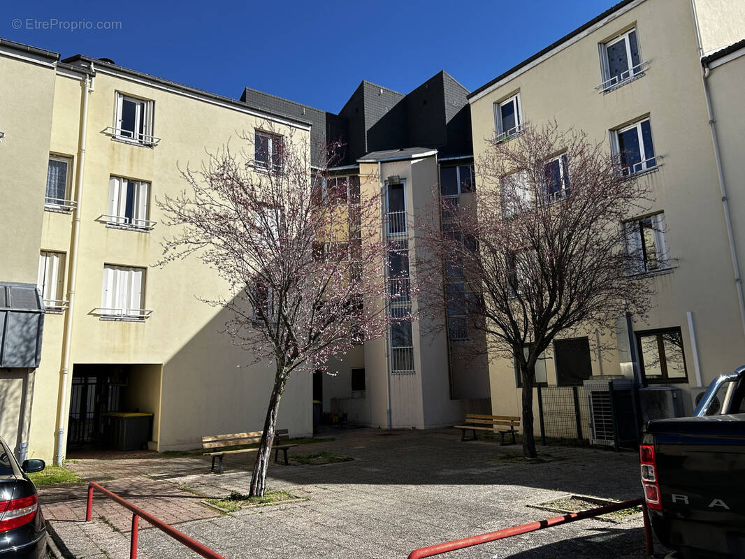 Appartement à PUY-GUILLAUME